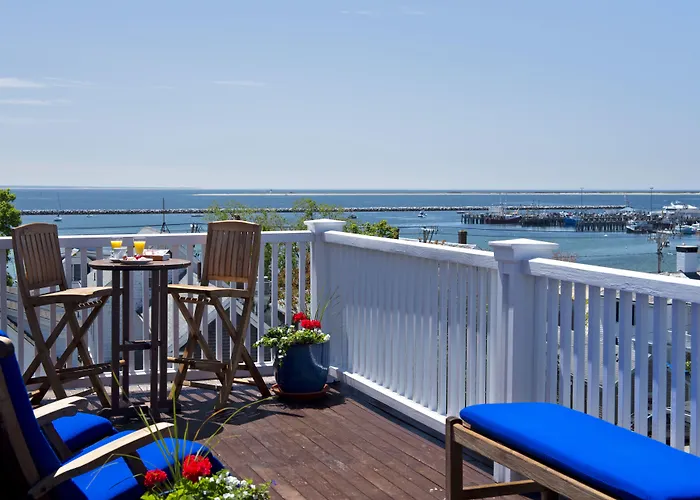 Benchmark Inn
